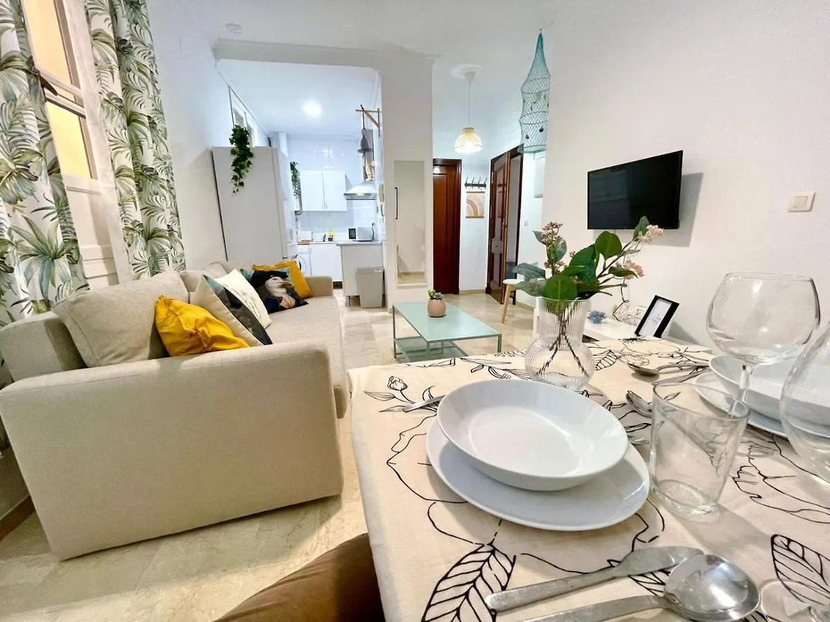 Apartment Gatu Villa Gadir, Preferente Mayores De 25 Anos Y Familias Cadiz